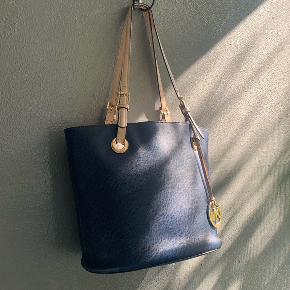 Michael Kors - Picture 4 of 16